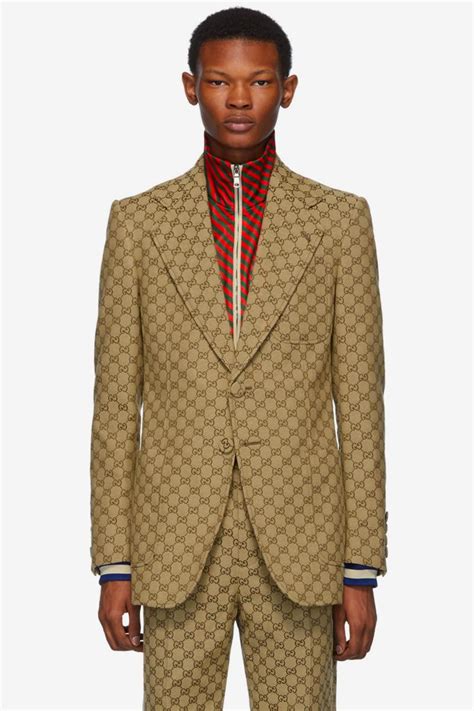 Trajes de Gucci 